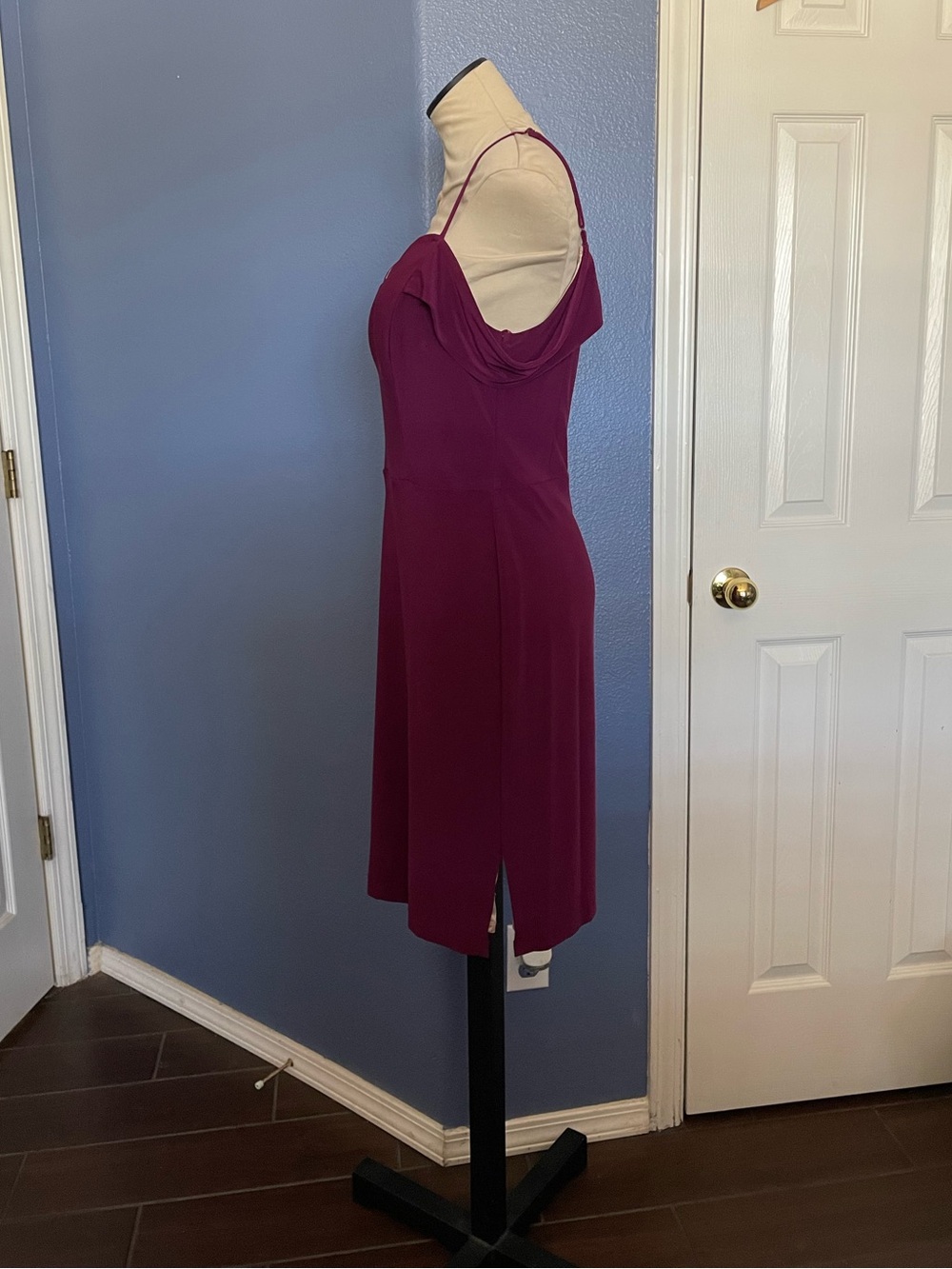 Jodi Kristopher Wine Formal Dress - Picture 4 of 10